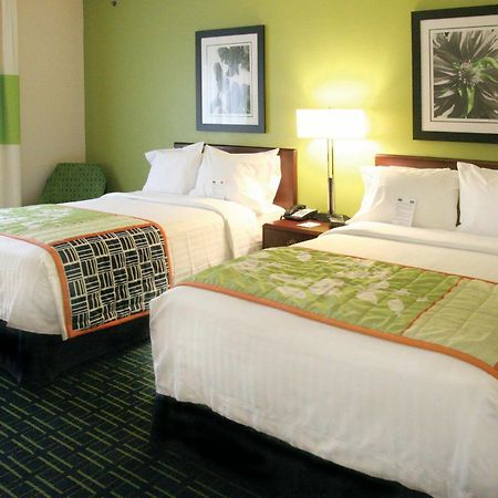 Fairfield Inn & Suites Hilton Head Island بلافتون الغرفة الصورة