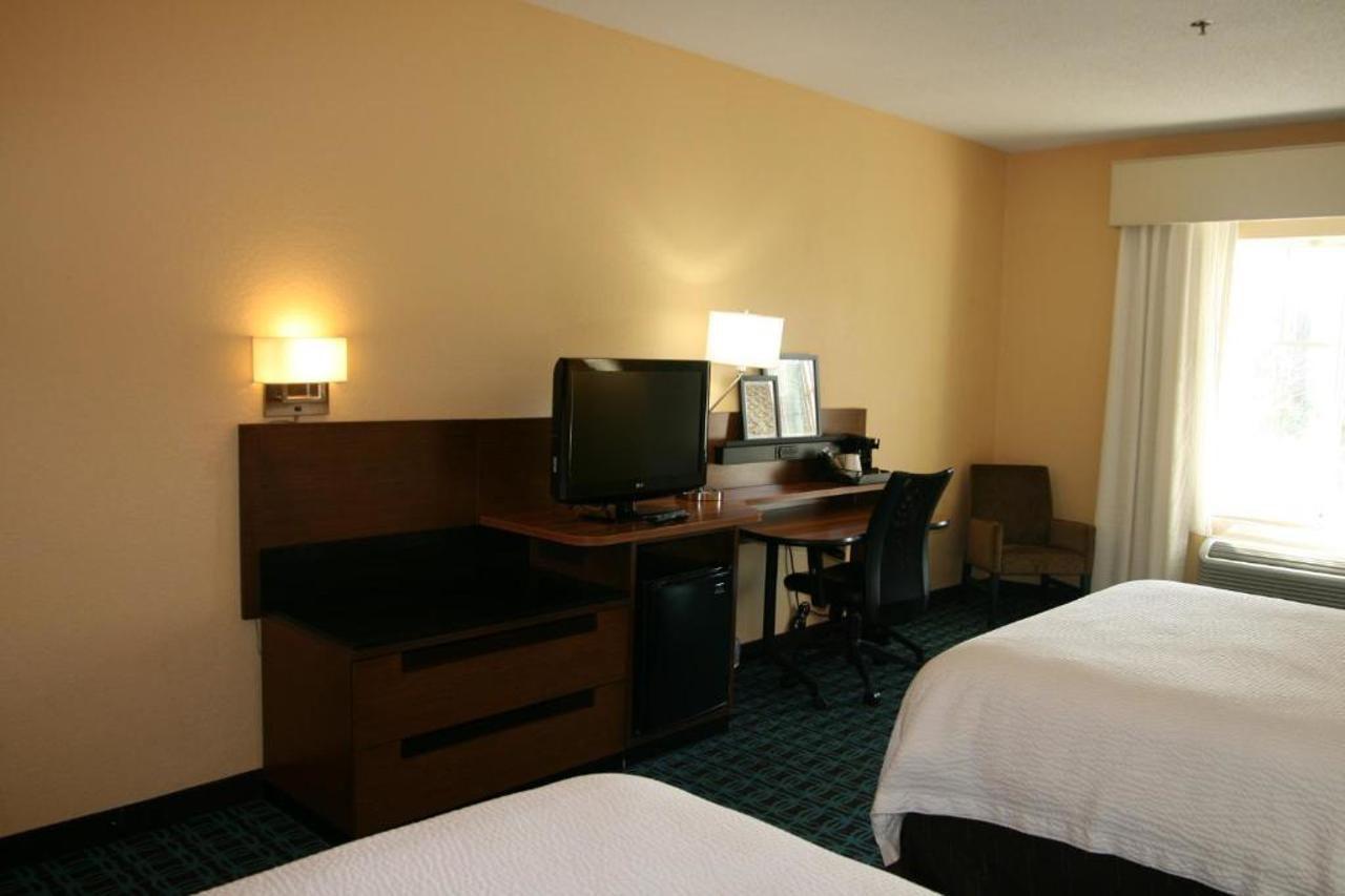 Fairfield Inn & Suites Hilton Head Island بلافتون المظهر الخارجي الصورة